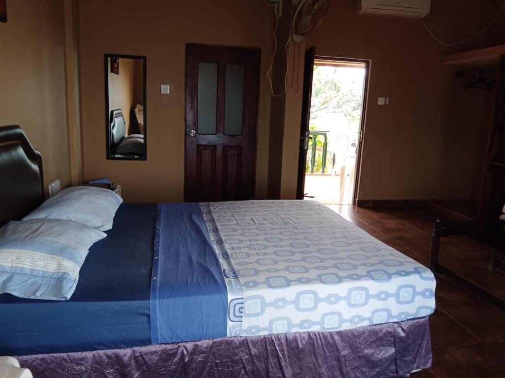 Sea Bay Resort Wennappuwa エクステリア 写真