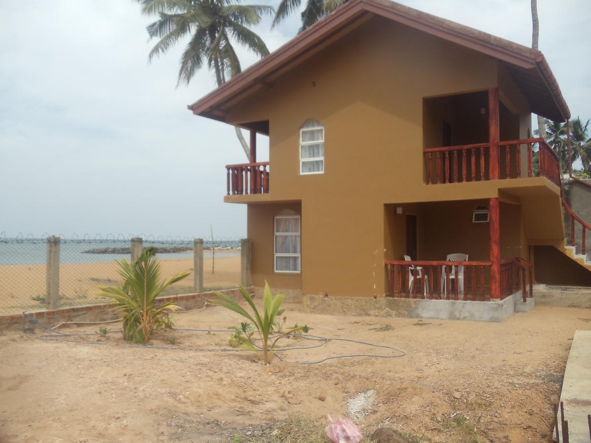 Sea Bay Resort Wennappuwa エクステリア 写真